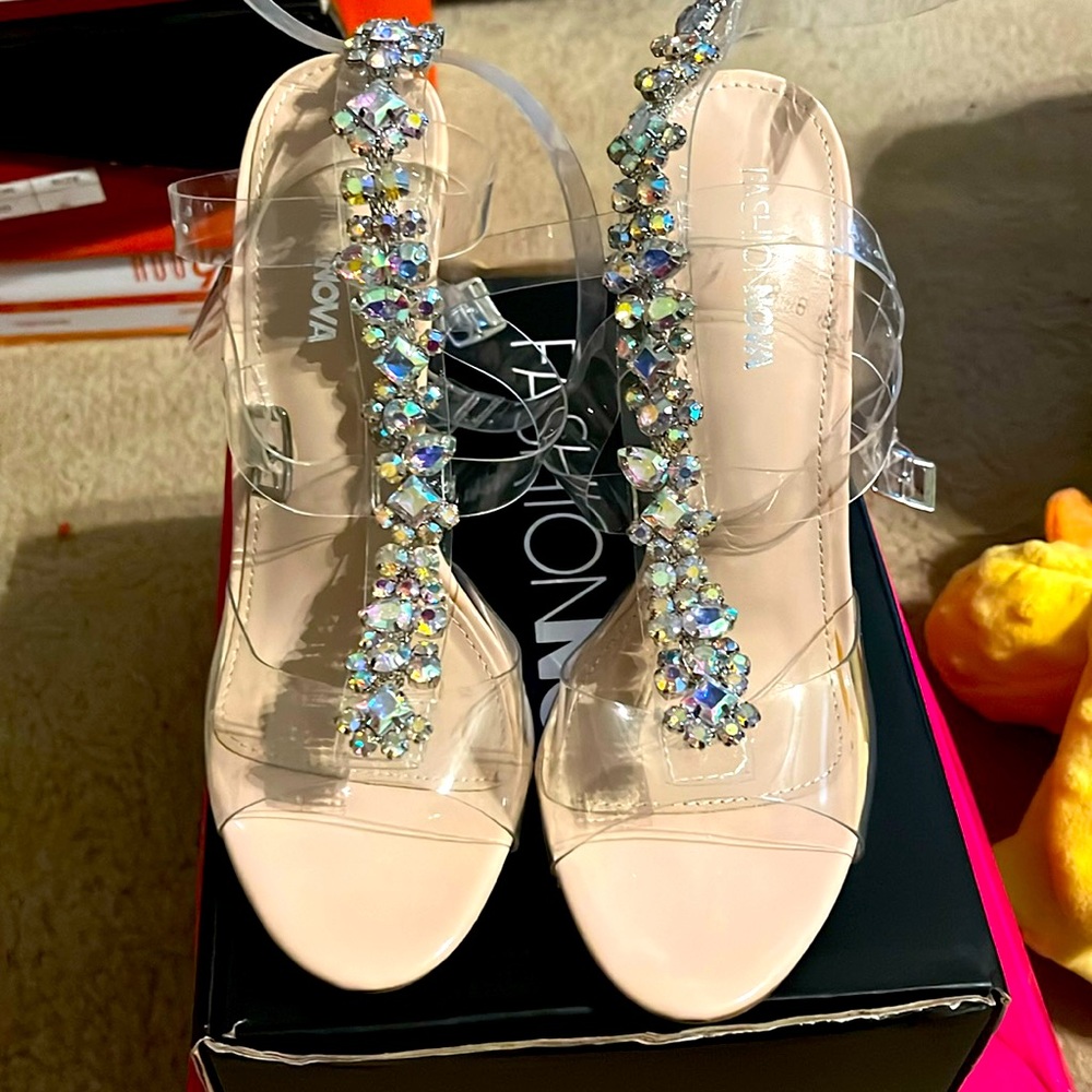 Fashion Nova Heels, size 7.5, never worn